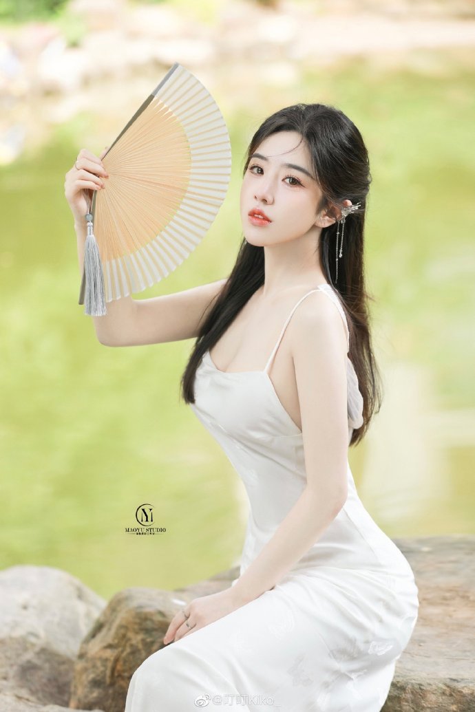 抓娃娃 封面