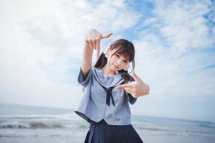 张艺兴春夏主演电影《好女好男》杀青，概念海报同步发布